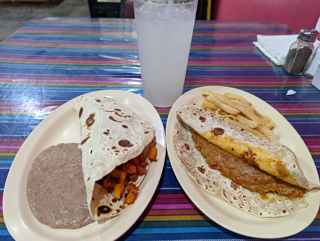 Los Cuates Restaurant & Taqueria | restaurant | 116 S A St, Harlingen, TX 78550, USA | 9564400554 OR +1 956-440-0554