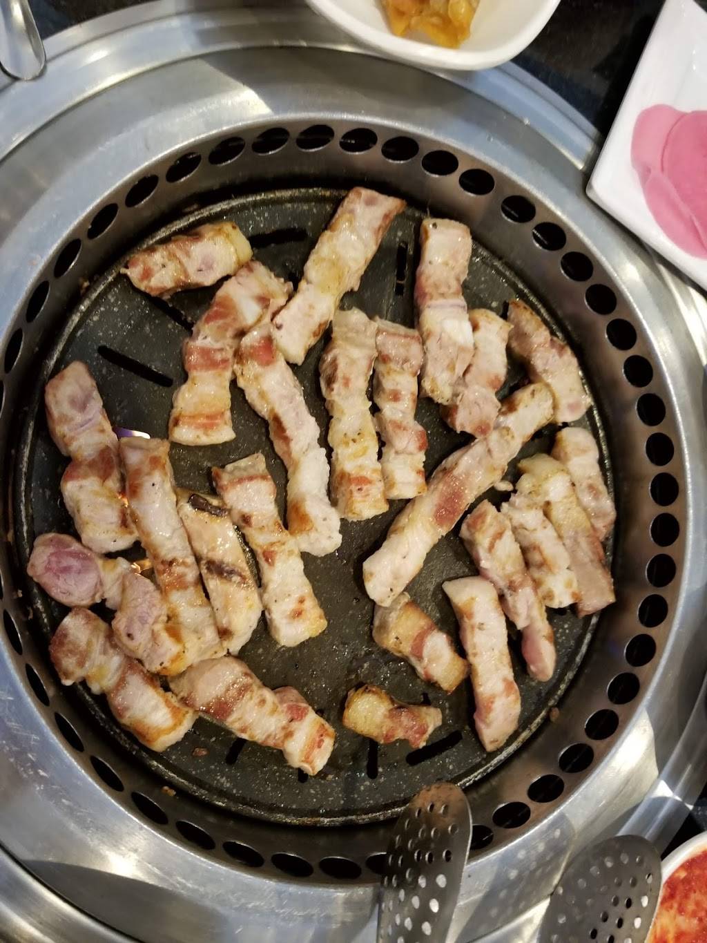 Breakers Korean BBQ & Grill | restaurant | 9650 Main St #10, Fairfax, VA 22031, USA | 7033436688 OR +1 703-343-6688