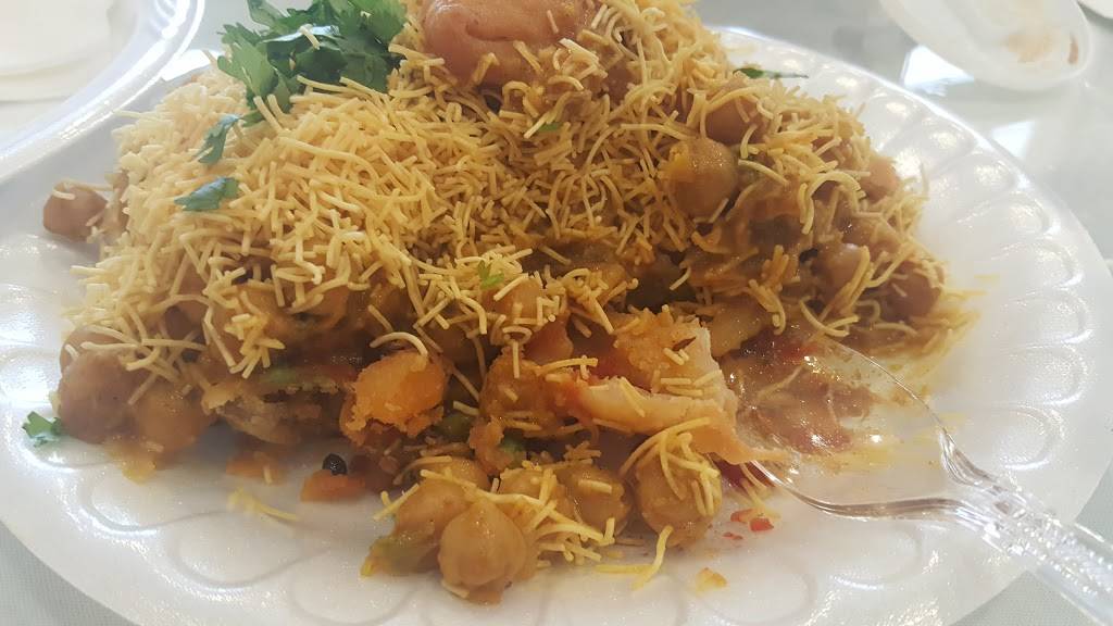 Namaste Flavours | restaurant | 34749 Grand River Ave, Farmington, MI 48335, USA | 2484715555 OR +1 248-471-5555