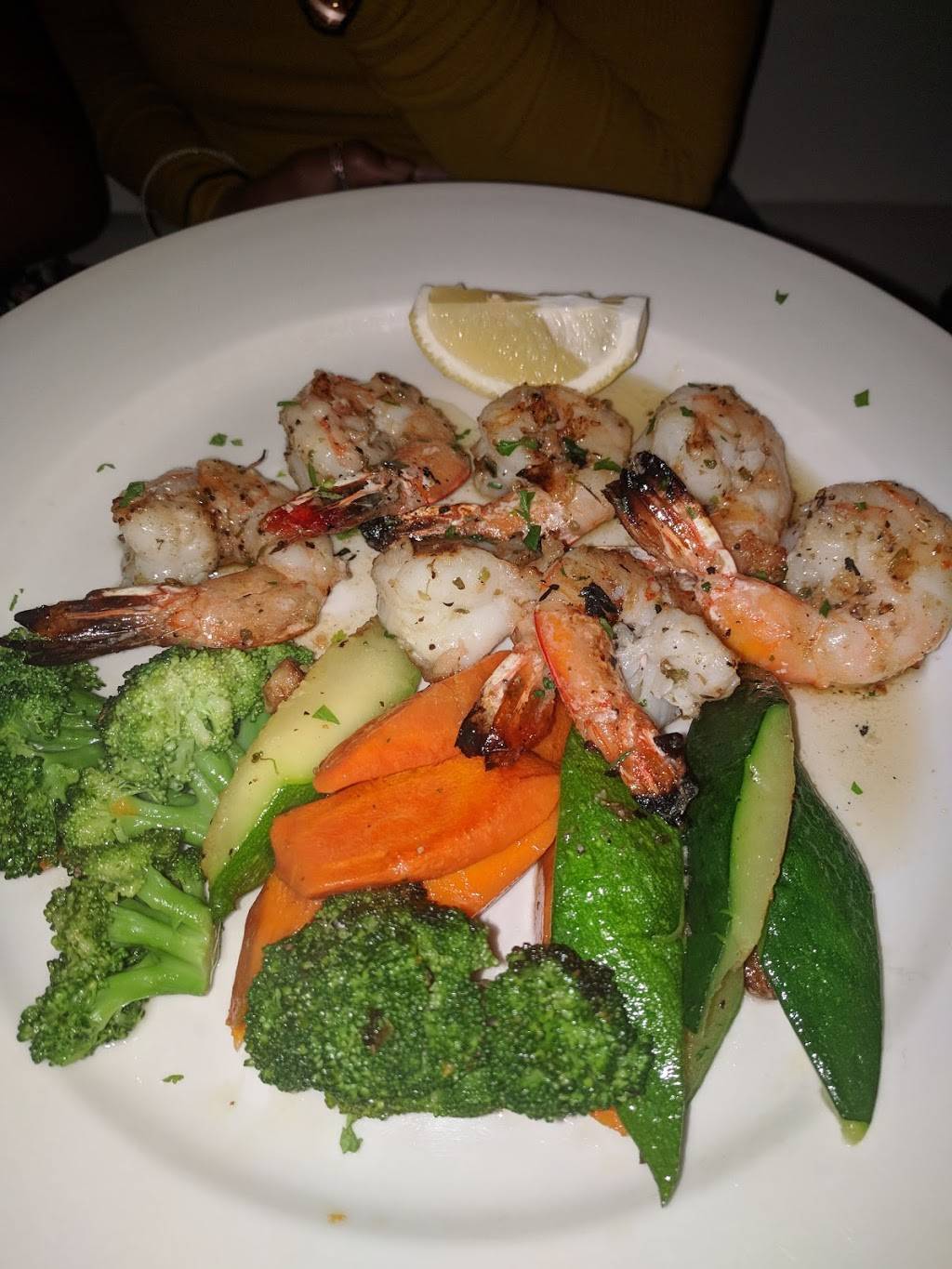 Michaelangelos Little Italy | restaurant | 2477 Arthur Ave, Bronx, NY 10458, USA | 7182208455 OR +1 718-220-8455