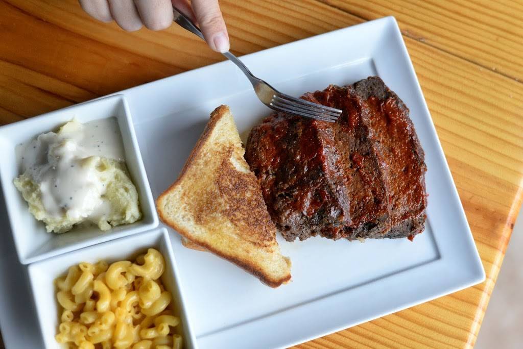 Whiskey Tree Bar & Grill | restaurant | 7905 Bandera Rd #3, San Antonio, TX 78250, USA | 2107585376 OR +1 210-758-5376