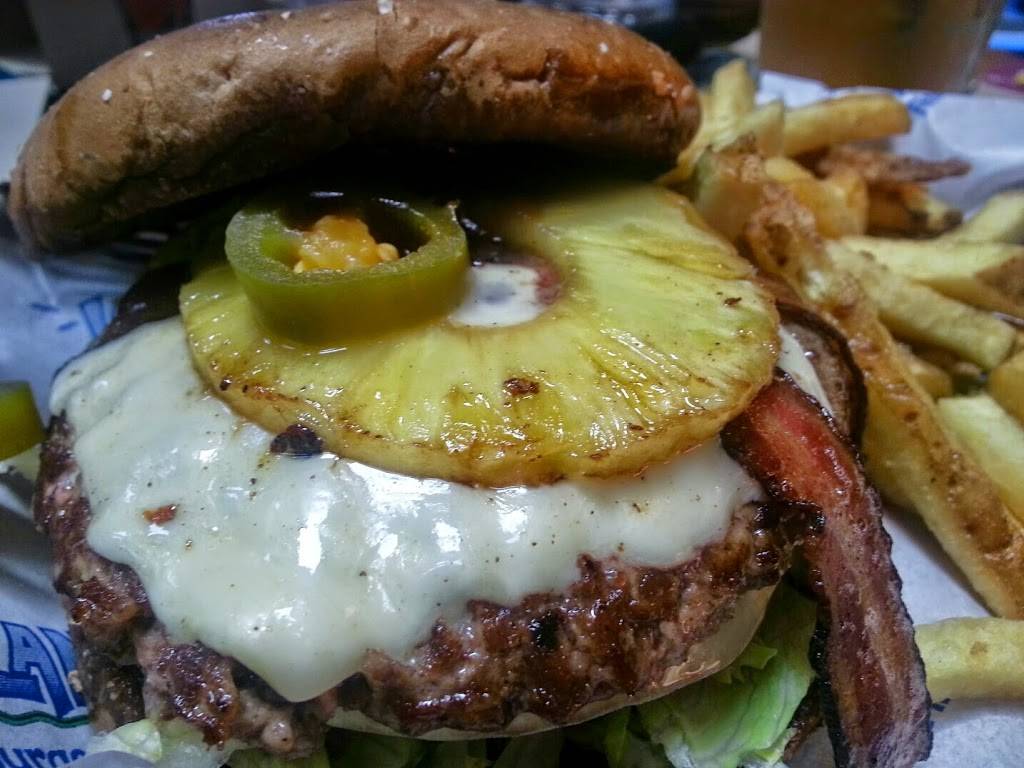 Islands Restaurant Burbank | restaurant | 101 E Orange Grove Ave, Burbank, CA 91502, USA | 8185667744 OR +1 818-566-7744