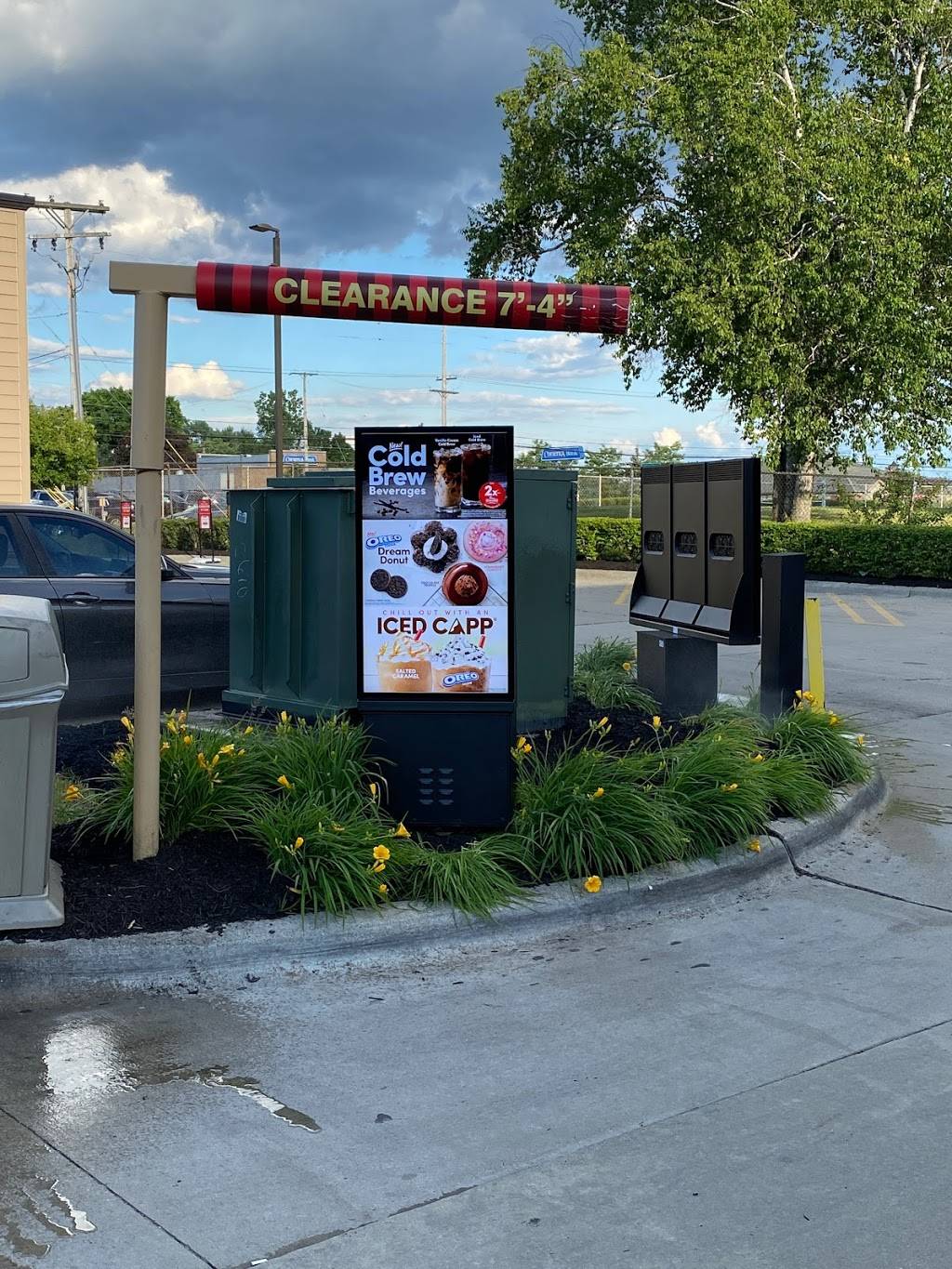 Tim Hortons | restaurant | 940 S Rochester Rd, Rochester Hills, MI 48307, USA | 2486528292 OR +1 248-652-8292