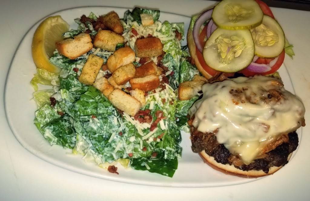 Skeeter Barlows | restaurant | 97 Main St S, Forest, ON N0N 1J0, Canada | 5197863535 OR +1 519-786-3535