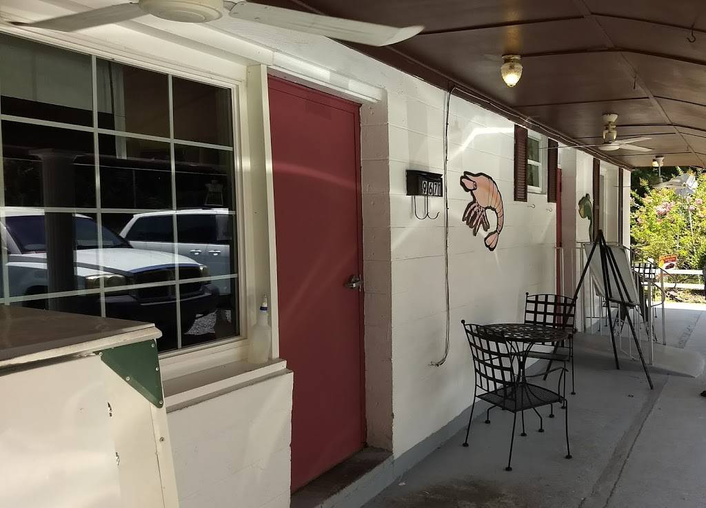 The House of Fish Seafood Restaurant | restaurant | 9671 NC-211, Aberdeen, NC 28315, USA | 9109440826 OR +1 910-944-0826