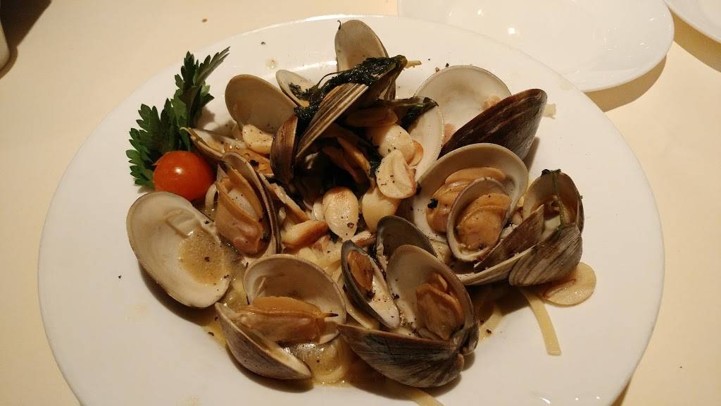 Peppercorns | restaurant | 25 E Marie St, Hicksville, NY 11801, USA | 5169314002 OR +1 516-931-4002