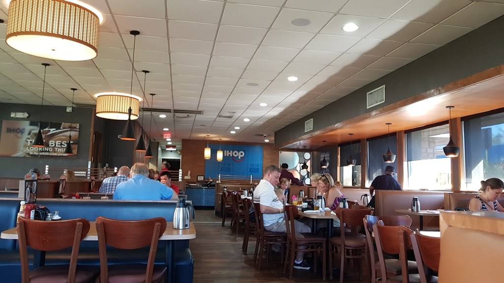 IHOP | restaurant | 6065 W Irlo Bronson Memorial Hwy, Kissimmee, FL 34747, USA | 4073960406 OR +1 407-396-0406