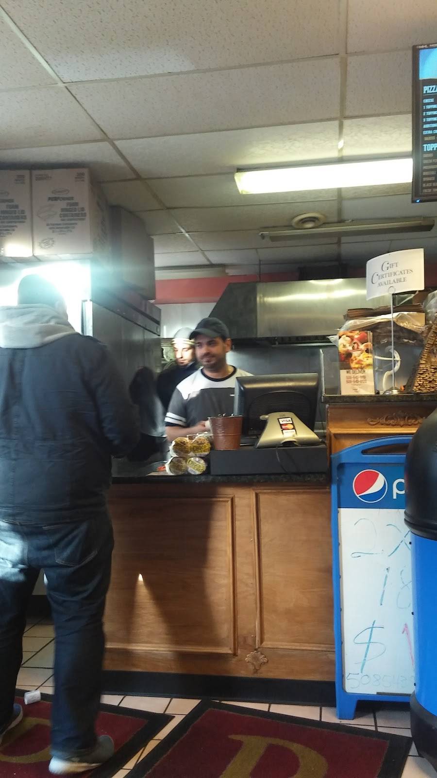 Foxboro House of Pizza | restaurant | 29 Bird St, Foxborough, MA 02035, USA | 5085439119 OR +1 508-543-9119