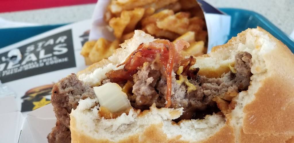 Carls Jr. | restaurant | 3770 Telegraph Ave, Oakland, CA 94609, USA | 5106584491 OR +1 510-658-4491