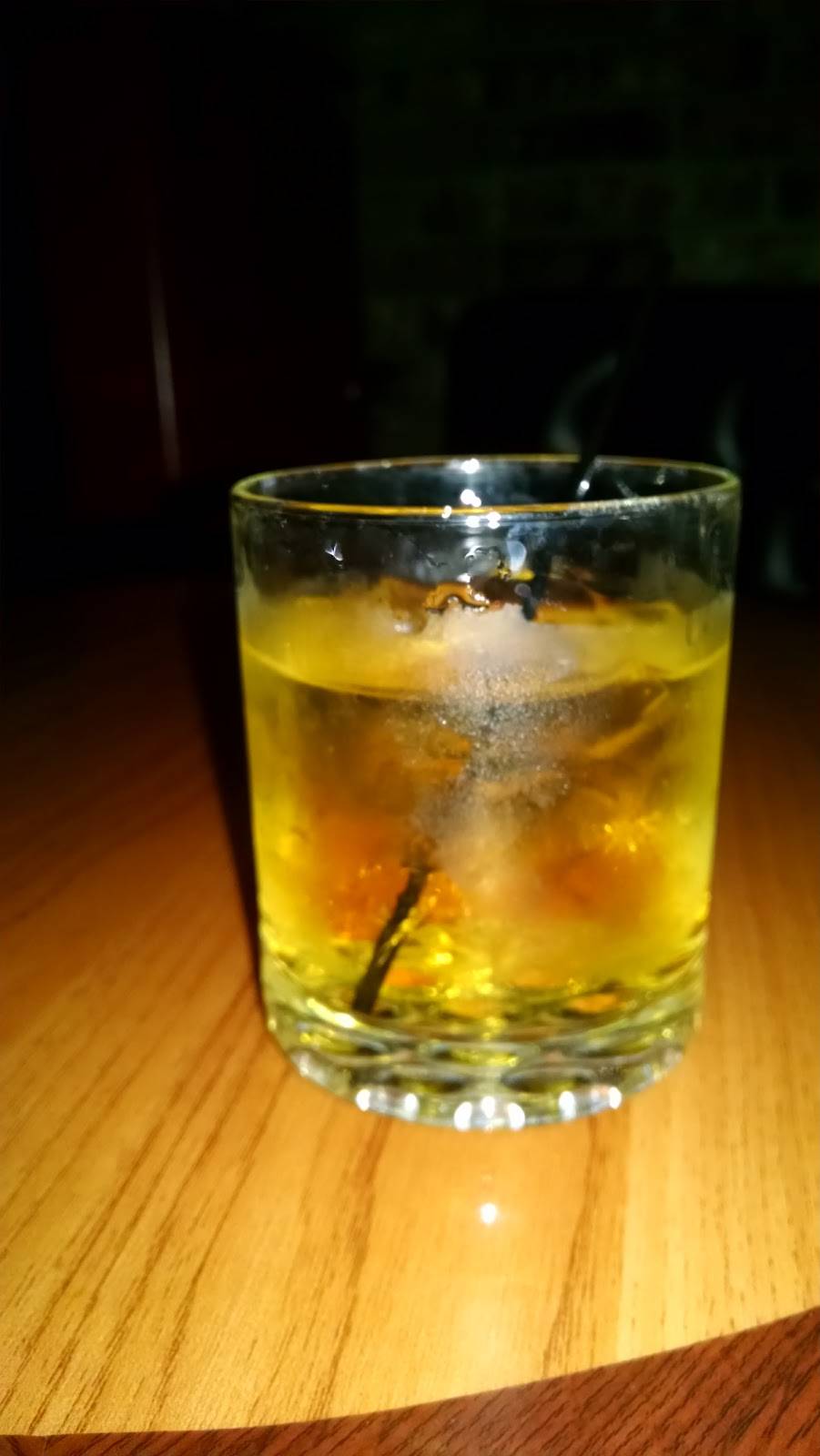 The Snug | restaurant | 4108 W Magnolia Blvd, Burbank, CA 91505, USA | 8185570018 OR +1 818-557-0018