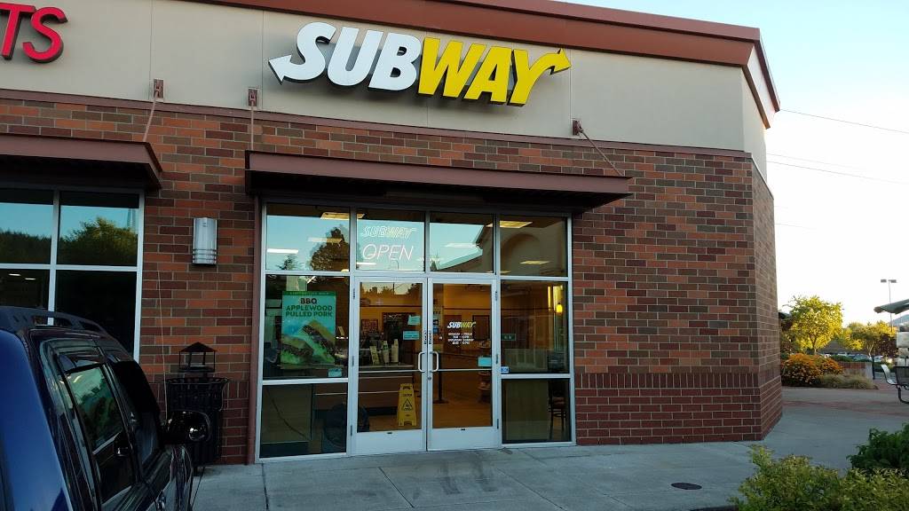 Subway | restaurant | 25725A SW Gwen Dr, Wilsonville, OR 97070, USA | 5035828140 OR +1 503-582-8140