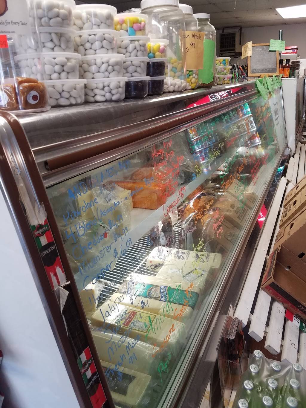 Johns Import Deli | restaurant | 98 Main St, Winsted, CT 06098, USA | 8603791805 OR +1 860-379-1805