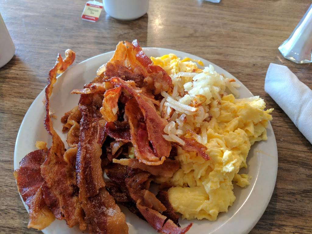 Shoreline Cafe | restaurant | 201 77th Ave N, Myrtle Beach, SC 29572, USA | 8557074712 OR +1 855-707-4712