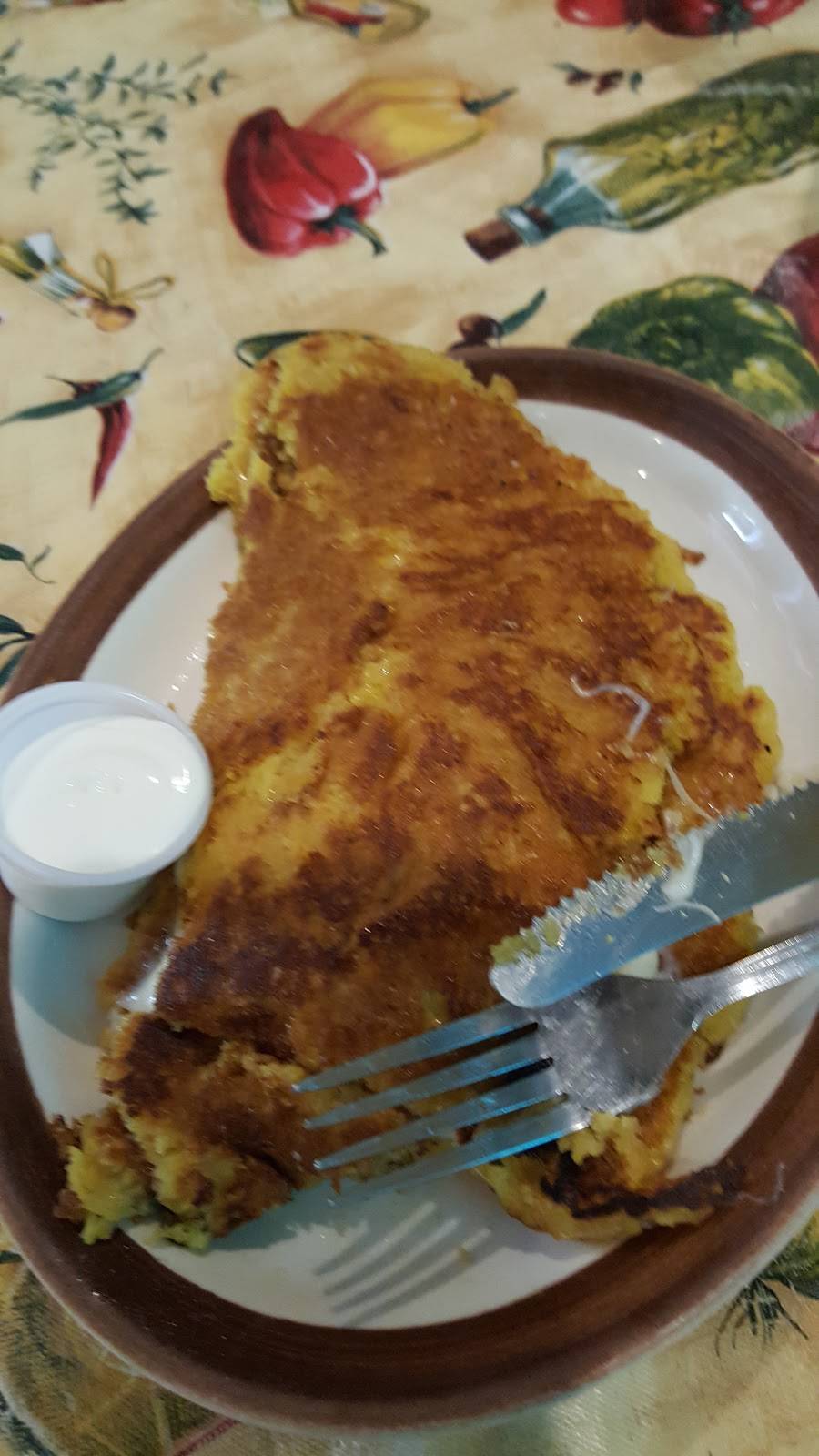 Casdeluna | restaurant | 800 Chestnut Ave, Trenton, NJ 08611, USA | 6093941456 OR +1 609-394-1456