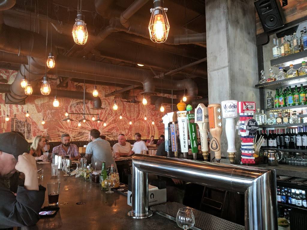 Bakersfield Nashville | restaurant | 201 3rd Ave S, Nashville, TN 37201, USA | 6155220970 OR +1 615-522-0970