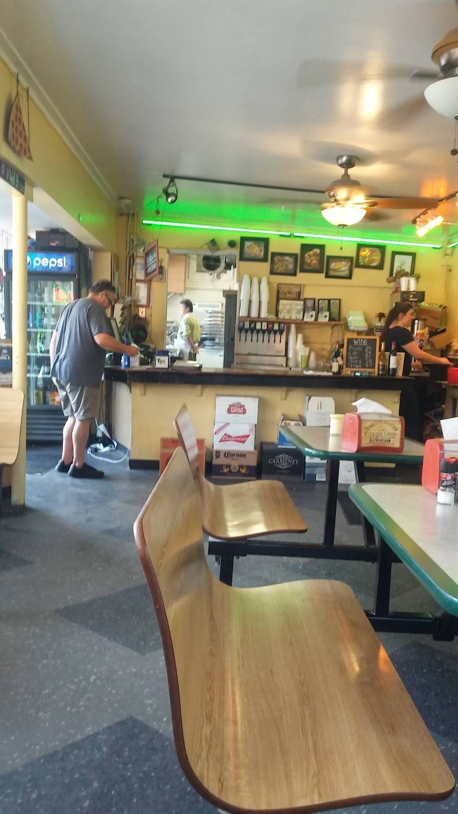 Borrillos Pizzeria and Beer & Wine Garden | restaurant | 88 San Marco Ave, St. Augustine, FL 32084, USA | 9048291133 OR +1 904-829-1133