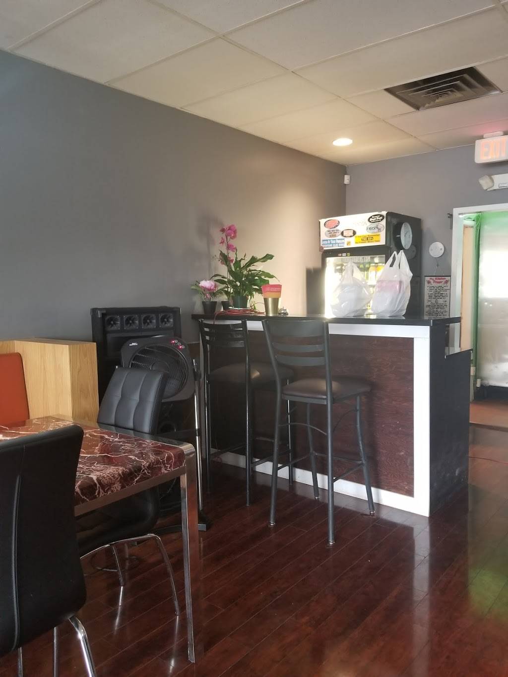 Trini Gardens Restaurant | restaurant | 3266 Lake Shore Blvd W, Etobicoke, ON M8V 1M4, Canada | 4162520794 OR +1 416-252-0794