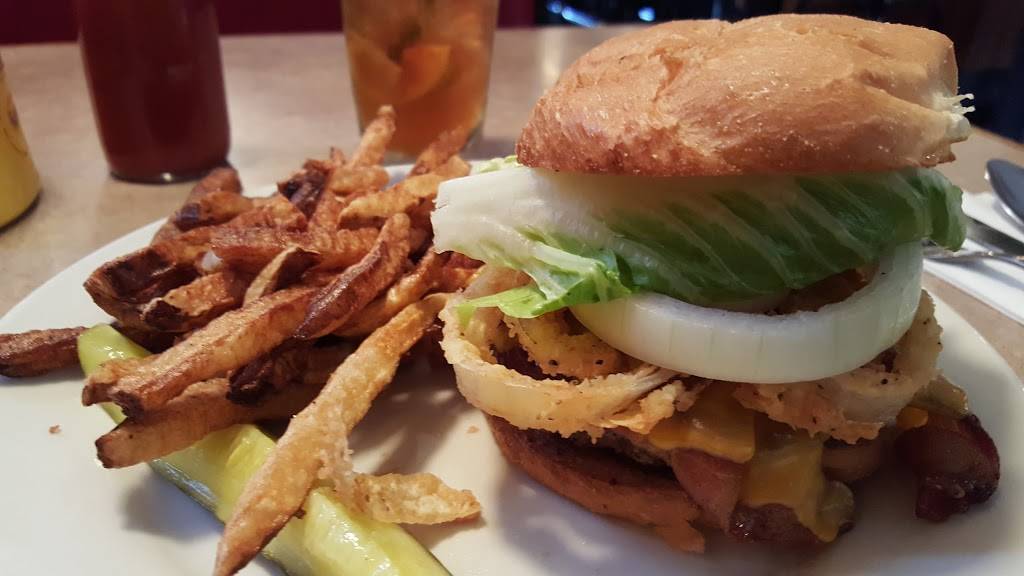 Lisas Cafe | restaurant | 13331 Gulf Blvd, Madeira Beach, FL 33708, USA | 7273942833 OR +1 727-394-2833