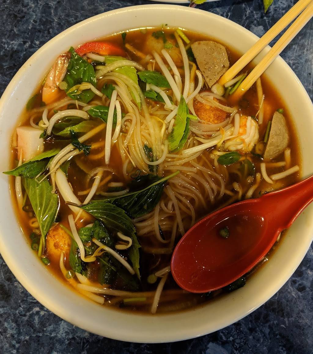 Pho Viet Noodle House & Restaurant | restaurant | 3142 W New Haven Ave, West Melbourne, FL 32904, USA | 3218373737 OR +1 321-837-3737