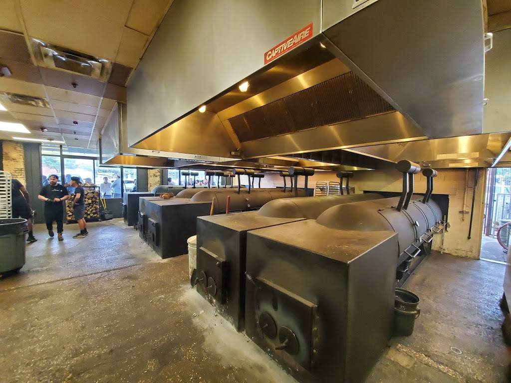 Truth BBQ | restaurant | 110 S Heights Blvd, Houston, TX 77007, USA | 8328350001 OR +1 832-835-0001