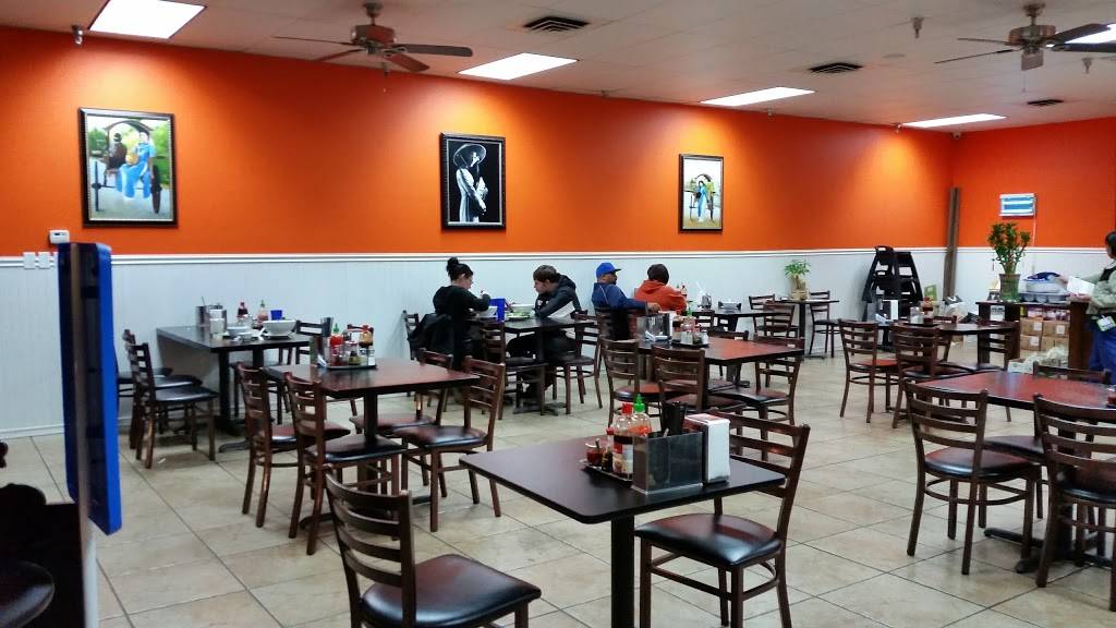 Pho King | restaurant | 1424 N Ben Maddox Way, Visalia, CA 93292, USA | 5597136678 OR +1 559-713-6678