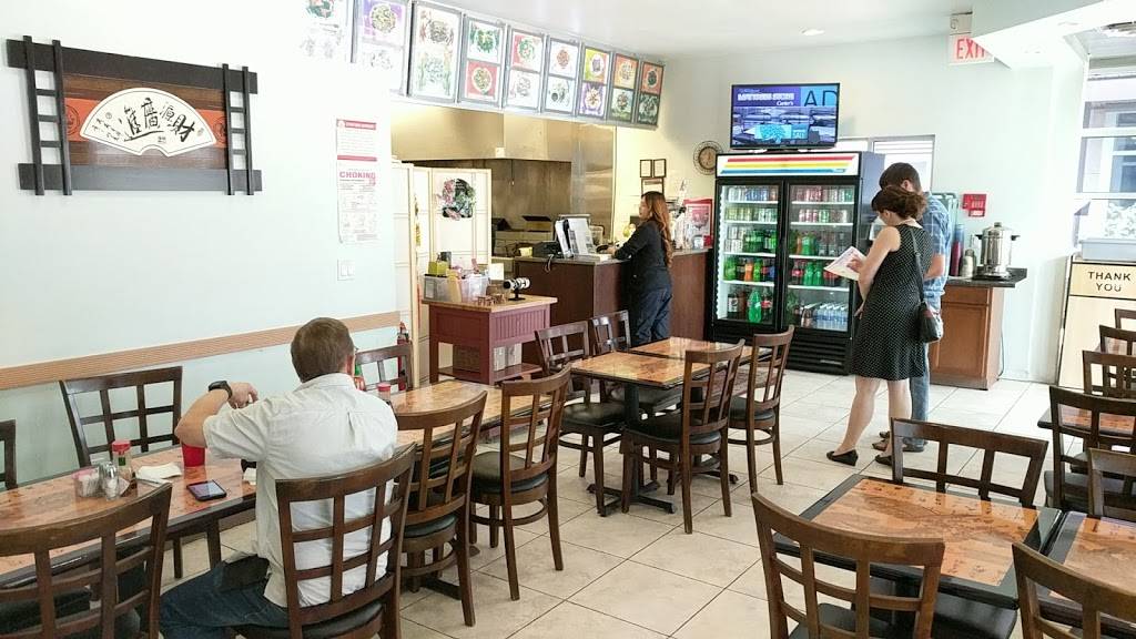 I Wok Chinese Restaurant | restaurant | 113 Calvin St, Savoy, IL 61874, USA | 2173519888 OR +1 217-351-9888