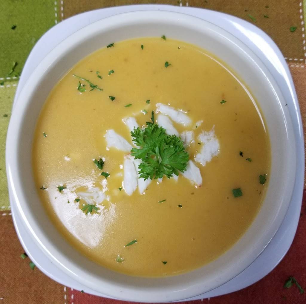 The Borough Pub | restaurant | 1800 Farragut Ave, Bristol, PA 19007, USA | 2157889955 OR +1 215-788-9955