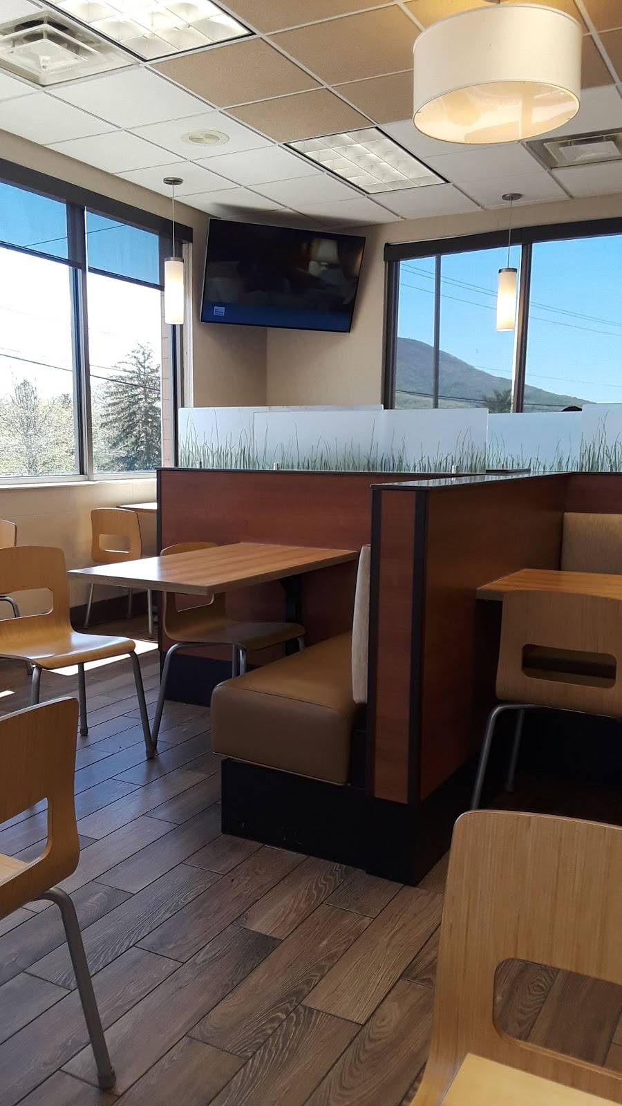 Wendys | restaurant | 145 Kinter Way, Pearisburg, VA 24134, USA | 5409213787 OR +1 540-921-3787