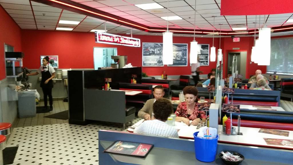 Steak n Shake | restaurant | 818 S Orlando Ave, Winter Park, FL 32789, USA | 4076454452 OR +1 407-645-4452