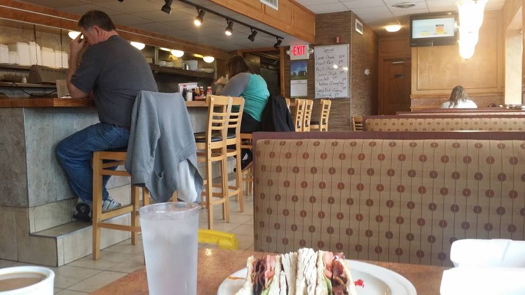 Betty Ross | restaurant | 28726 John R Rd, Madison Heights, MI 48071, USA | 2485411353 OR +1 248-541-1353