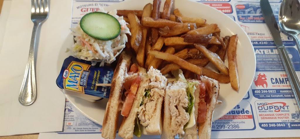 Capitaine Lou | restaurant | 394 QC-133, Pike River, QC J0J 1P0, Canada | 4502483131 OR +1 450-248-3131