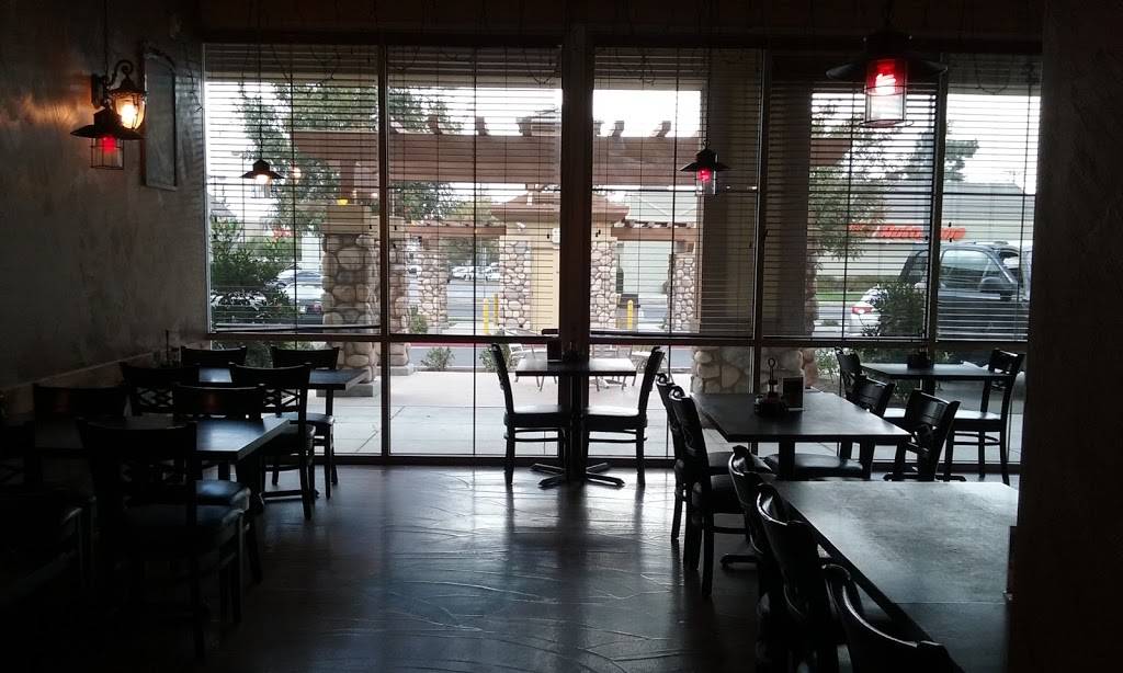 Hibachi House Sushi Bar | restaurant | 948 Sierra St, Kingsburg, CA 93631, USA | 5598975288 OR +1 559-897-5288