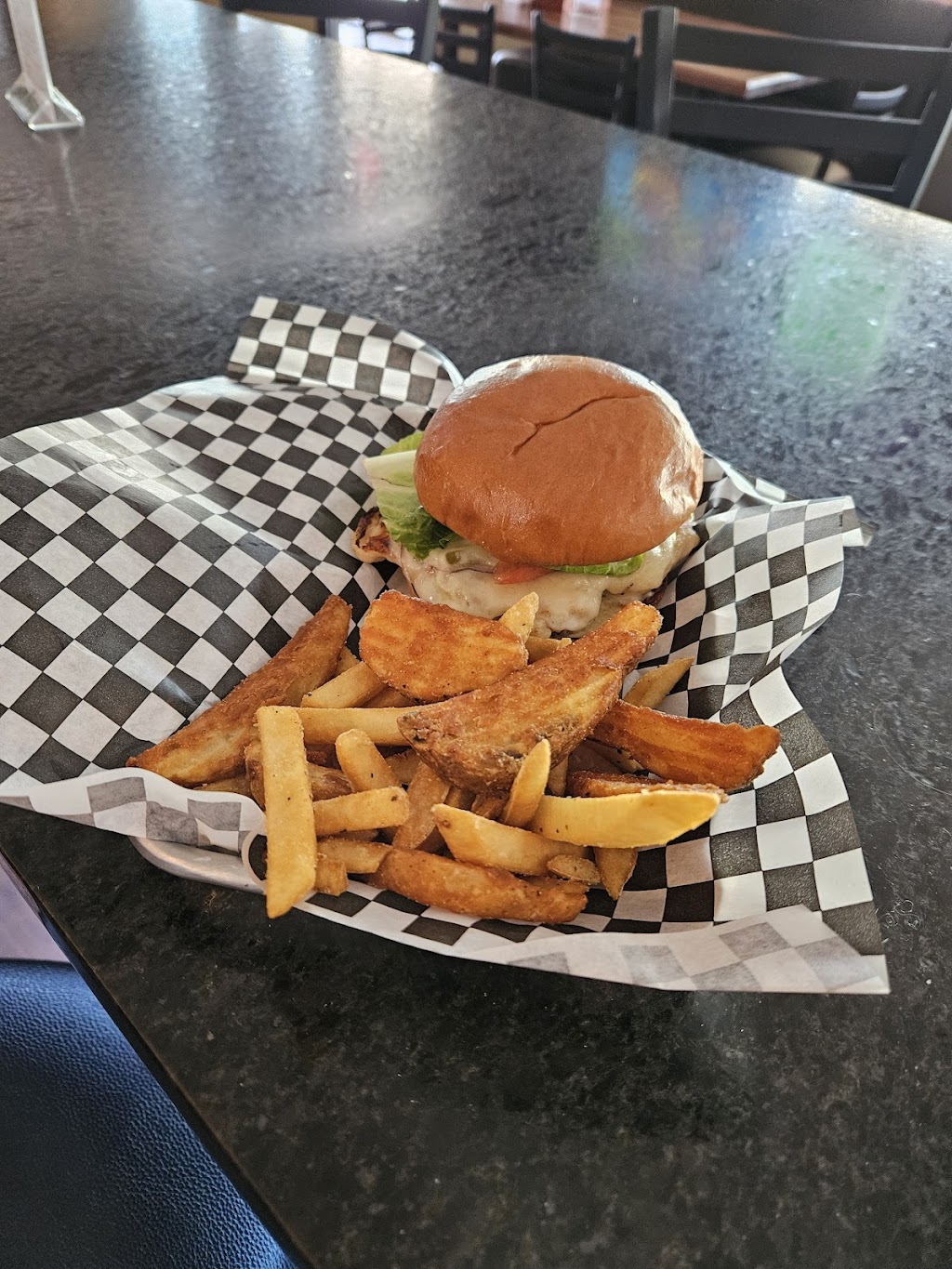 Poppys Bar & Que | restaurant | 97 Natoma St, Folsom, CA 95630, USA | 9167908809 OR +1 916-790-8809