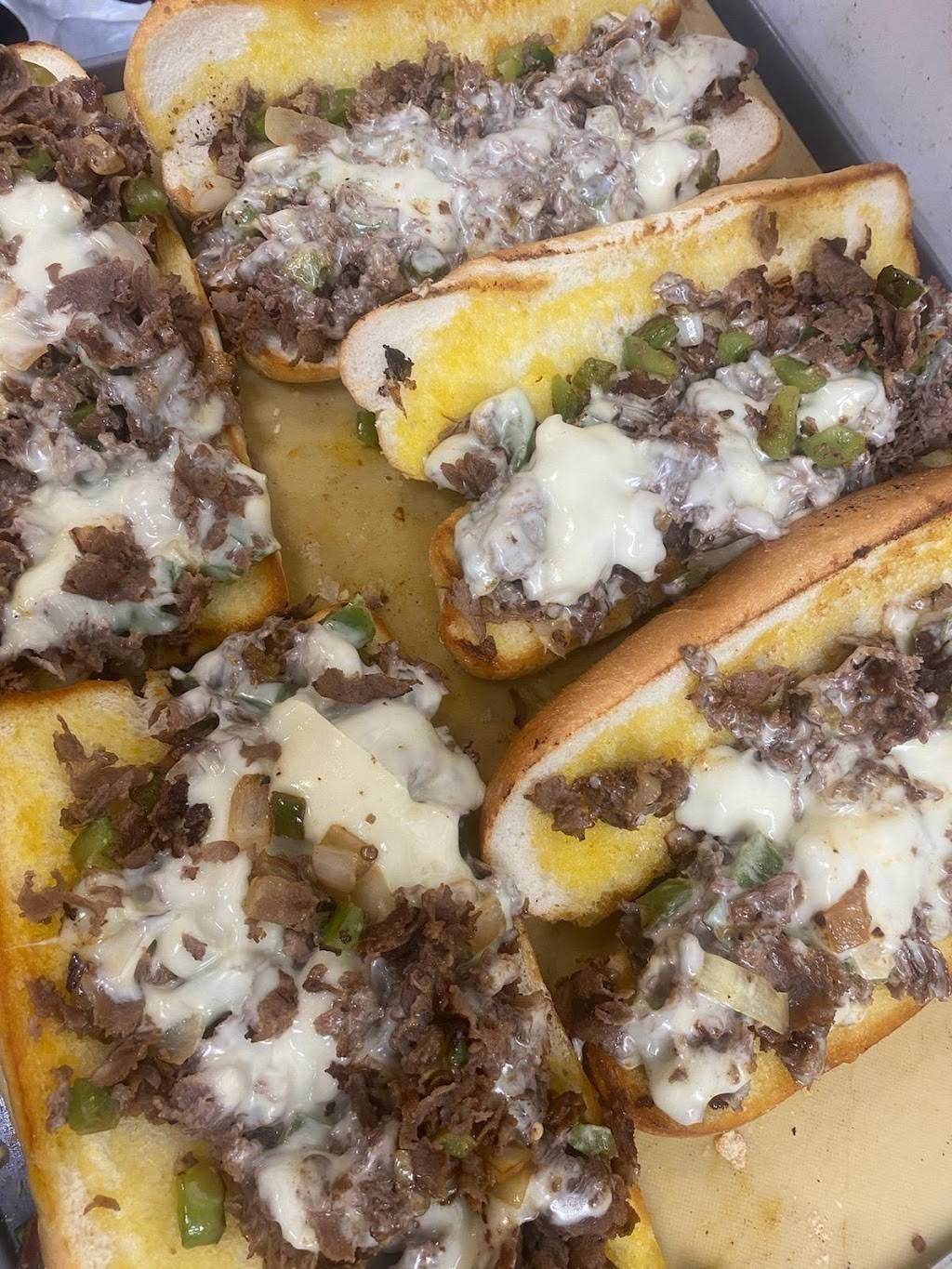 Deens Cheesesteak & Pizza | restaurant | 1014 Wirt Rd suite 265, Houston, TX 77055, USA | 8327670930 OR +1 832-767-0930