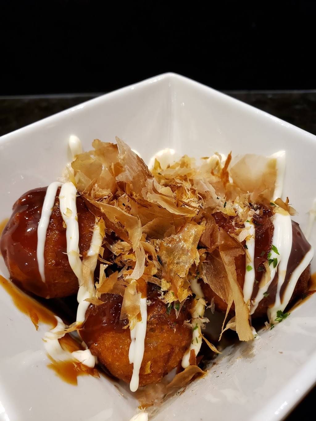 KINTON RAMEN | restaurant | 90 Eglinton Ave E #108, Toronto, ON M4P 2Y3, Canada | 6473405933 OR +1 647-340-5933