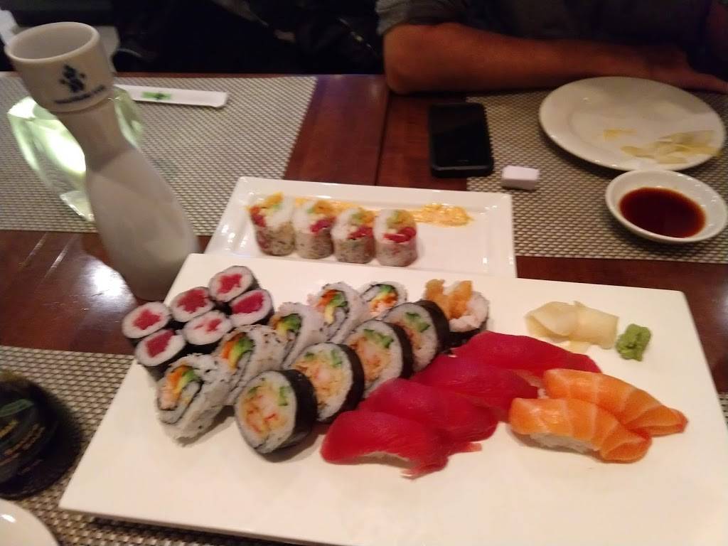 Restaurant Mikado Monkland | restaurant | 5515 Av de Monkland, Montréal, QC H4A 1C8, Canada | 5143693659 OR +1 514-369-3659