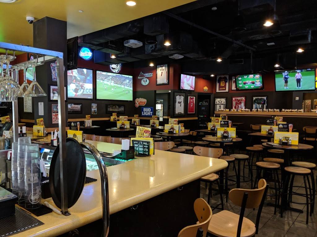 Buffalo Wild Wings | meal takeaway | 5701 Sunset Dr Suite B-13A, South Miami, FL 33143, USA | 3056680911 OR +1 305-668-0911
