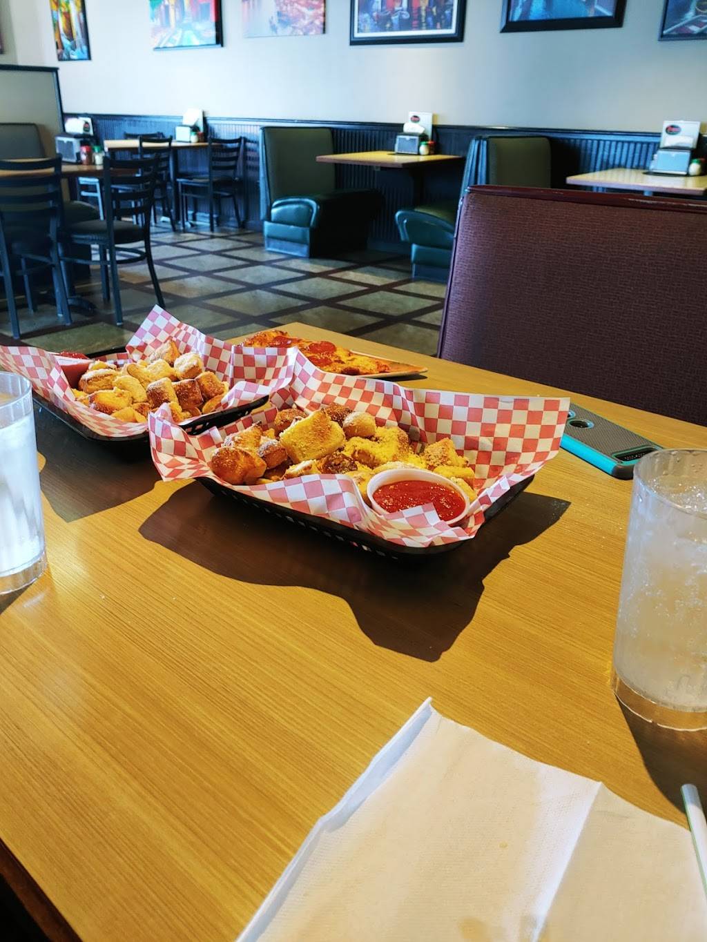 Bravas Pizza & Pasta | night club | 120 Glen Ave #2954, Snohomish, WA 98290, USA | 3608620900 OR +1 360-862-0900