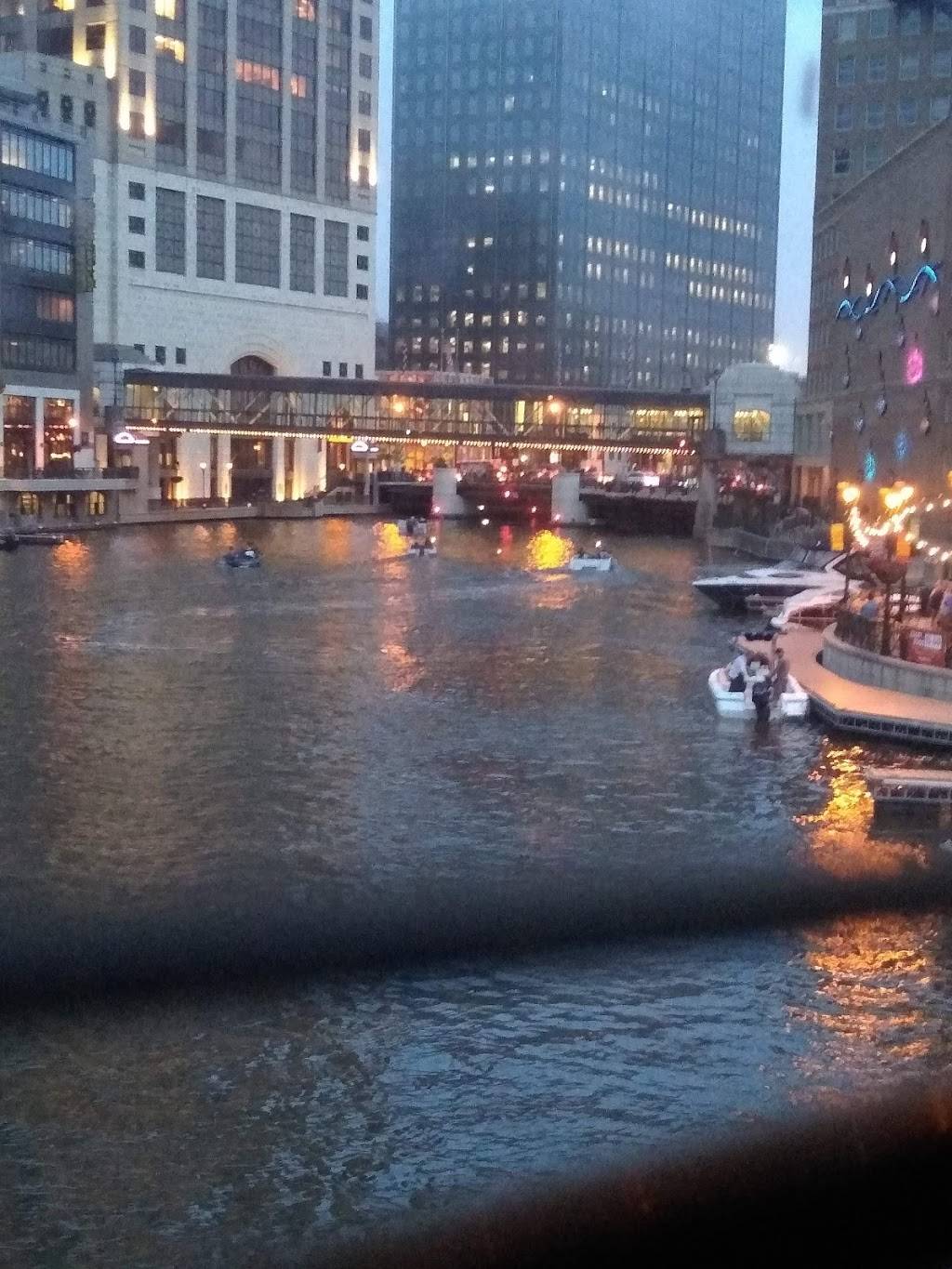 China Gourmet | restaurant | 117 E Wells St, Milwaukee, WI 53202, USA | 4142721688 OR +1 414-272-1688