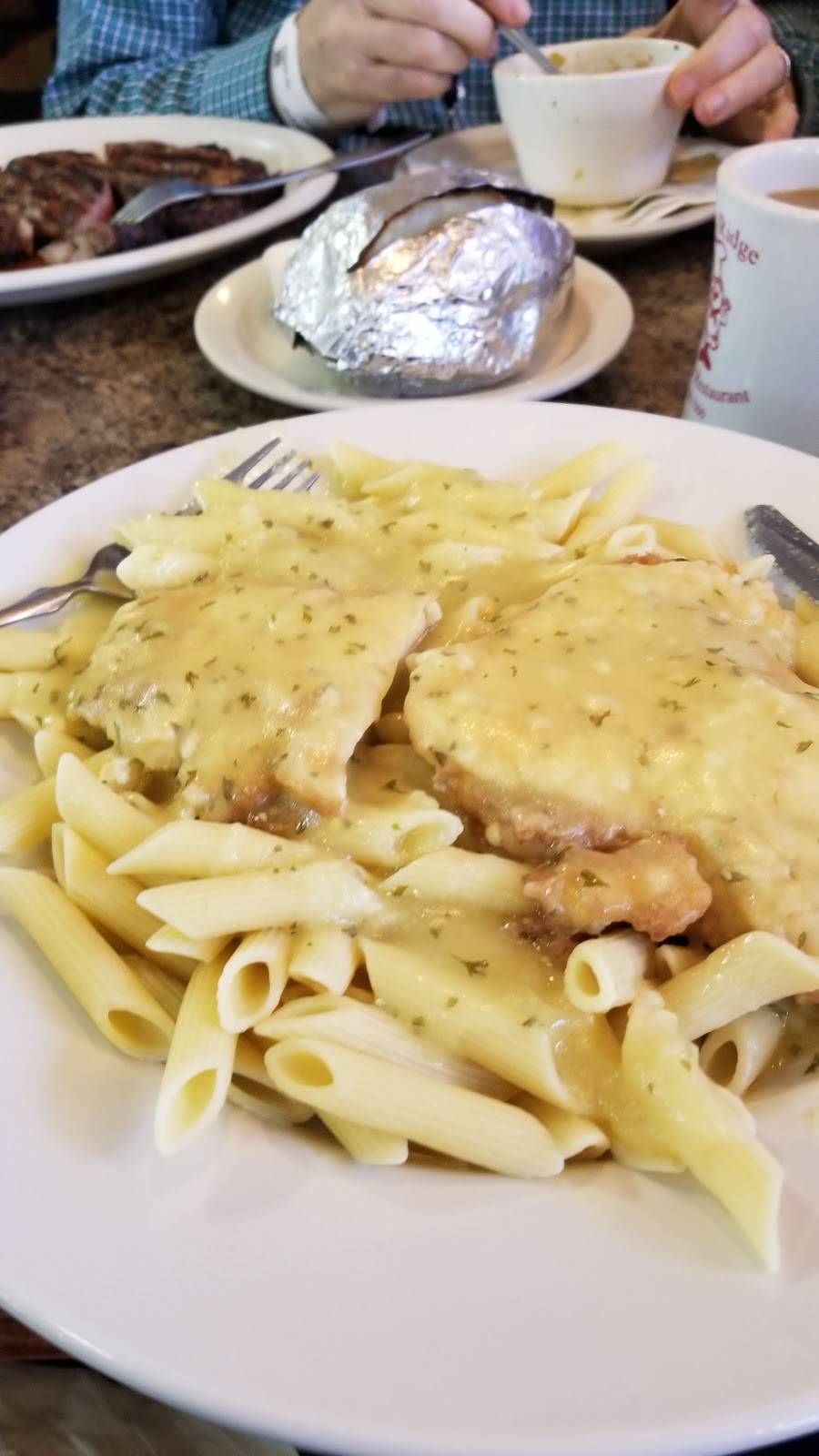 East Ridge Family Restaurant | restaurant | 1925 East Ridge Road, Rochester, NY 14622, USA | 5853387900 OR +1 585-338-7900