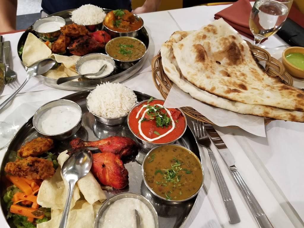 Host India | restaurant | 622 Montreal Rd, Ottawa, ON K1K 0T6, Canada | 6137464678 OR +1 613-746-4678
