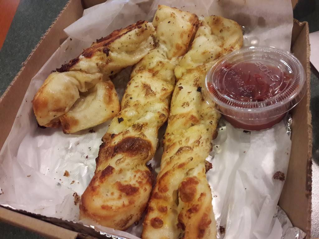 Round Table Pizza | meal delivery | 1003 Guerneville Rd, Santa Rosa, CA 95403, USA | 7075279999 OR +1 707-527-9999