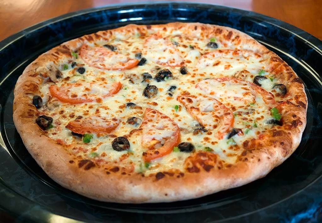 Eudicis Pizza | restaurant | 404 E Midland St b, Bay City, MI 48706, USA | 9898924222 OR +1 989-892-4222