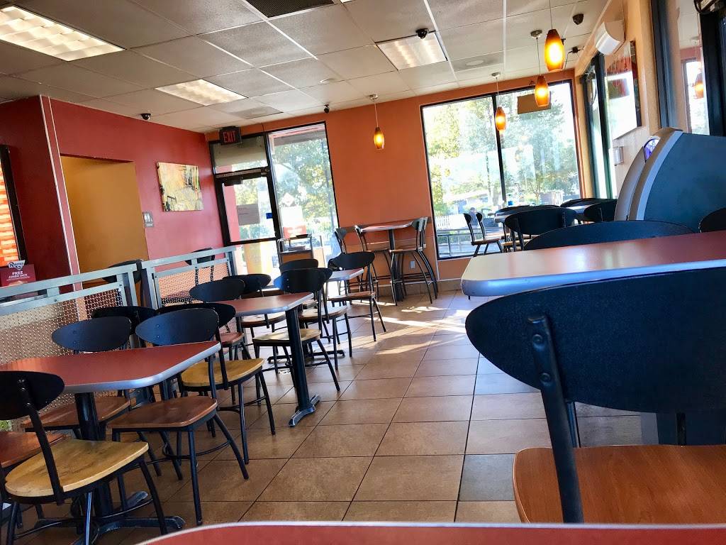 Jack in the Box | restaurant | 1148 E Coulston St, San Bernardino, CA 92408, USA | 9097964517 OR +1 909-796-4517
