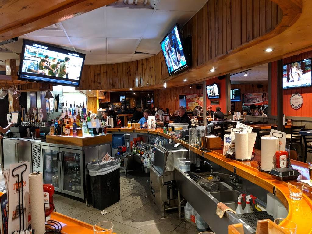 Hooters | restaurant | 1160 N Military Hwy, Norfolk, VA 23502, USA | 7574661598 OR +1 757-466-1598