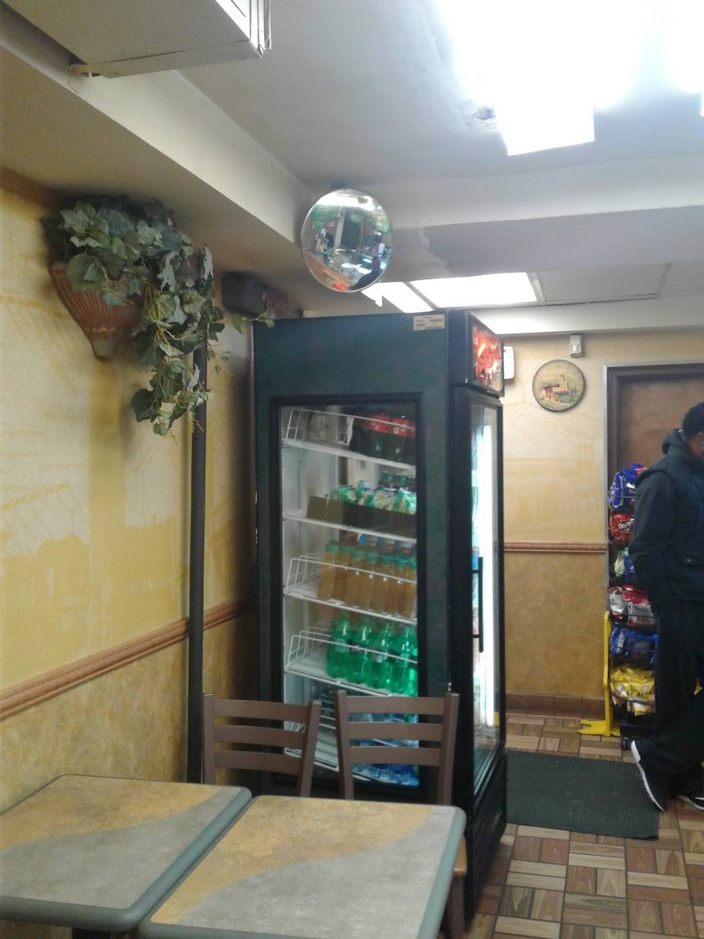 Subway Restaurants | restaurant | 204 W Merrick Rd, Valley Stream, NY 11580, USA | 5165615400 OR +1 516-561-5400