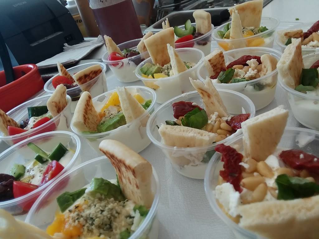 Go Greek Yogurt | restaurant | 1431 Ocean Ave, Santa Monica, CA 90401, USA | 3103102167 OR +1 310-310-2167