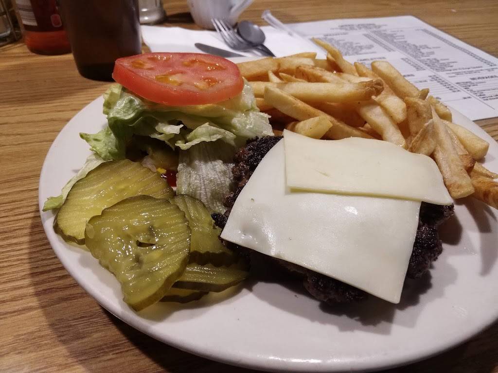 Green Lantern Inc | restaurant | 509 Broadway St, Toledo, OH 43604, USA | 4192413752 OR +1 419-241-3752