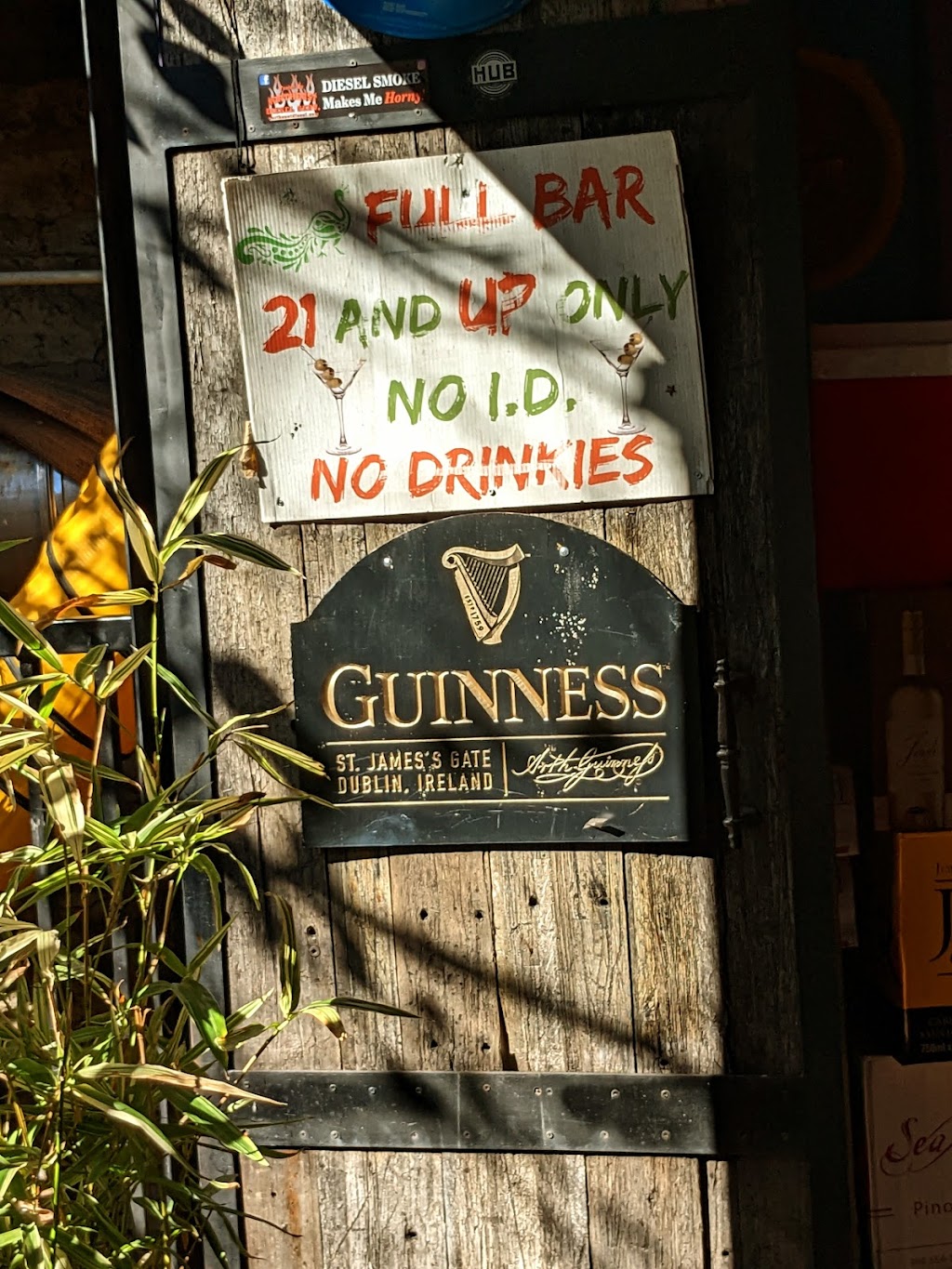 New Delhi Cafe | restaurant | 2 N Main St, Eureka Springs, AR 72632, USA | 4792532525 OR +1 479-253-2525