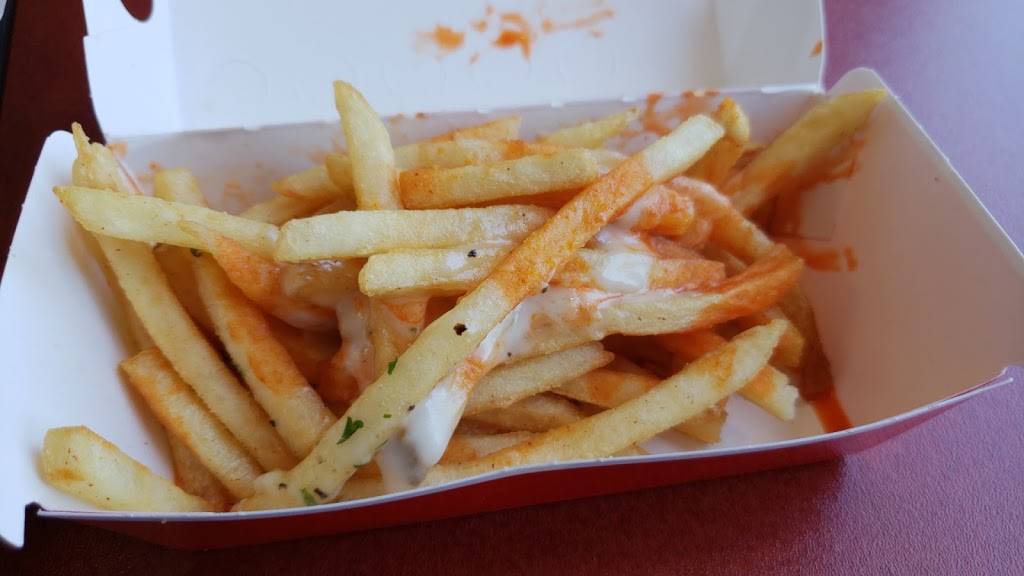 Jack in the Box | restaurant | 4989 S, CA-99, Stockton, CA 95215, USA | 2099432157 OR +1 209-943-2157